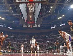 九游官网-法甲集结日走向成谜，克里夫兰骑士战术微调，质疑声仍在，临场指挥获称赞(克利夫兰骑士英文)