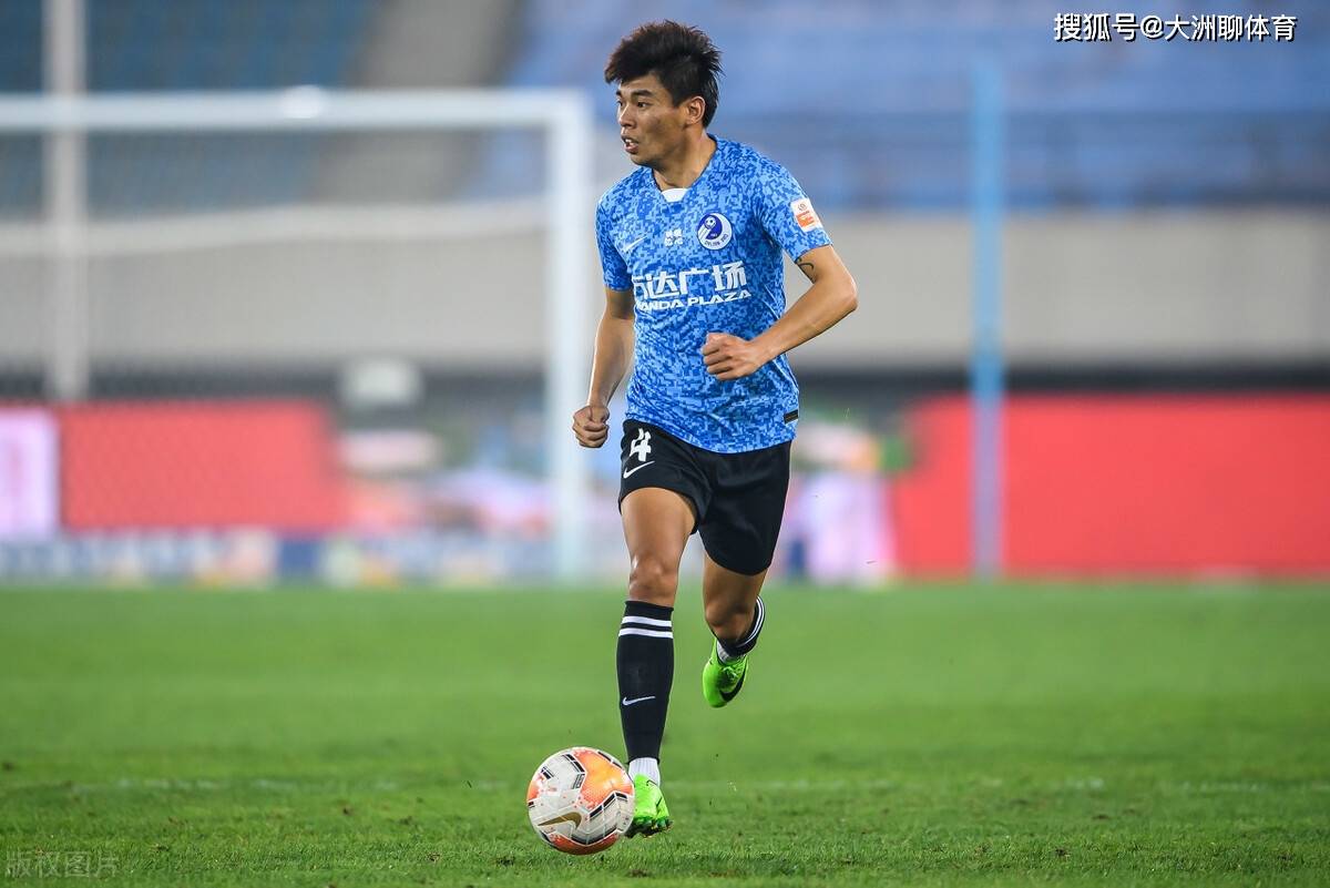 九游官网-关于窗口期中超传出新动向；纽约尼克斯调整名单；管理层表态：媒体盛赞；控场能力受关注的信息